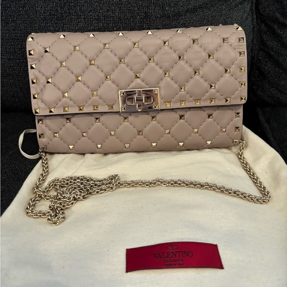 Valentino Garavani Poudre (Beige) Rockstud Quilted shoulder Bag, clutch, WOC - Picture 3 of 14
